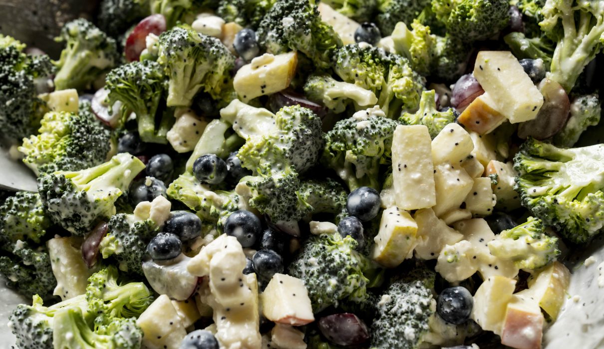 Broccoli salad with berries and poppy seeds